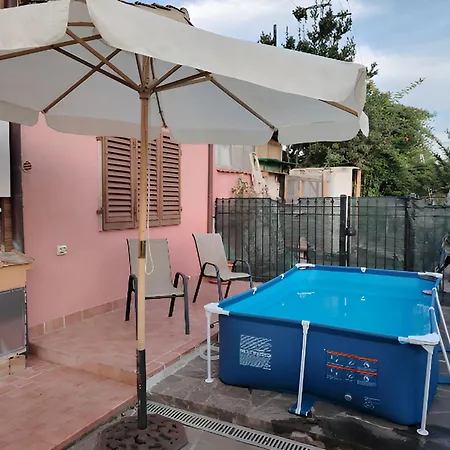 Sandra House -
